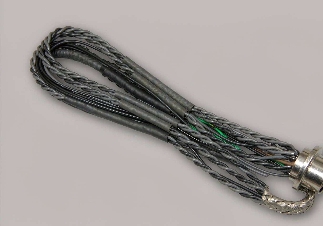 Shielded data and signal harness with twisted pairs and foil screen